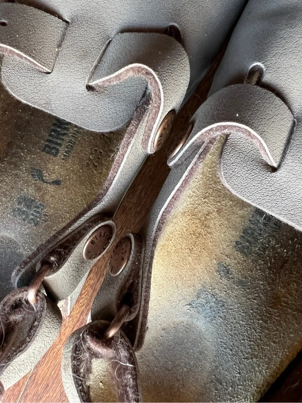 BIRKENSTOCK Sandals Kids Size 32 Brown Mocha Kay Clogs